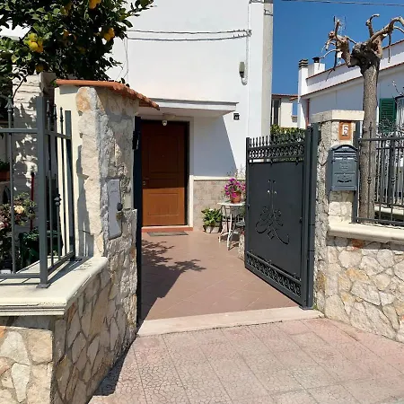 Casa Biscotti فندق مبيت وإفطار